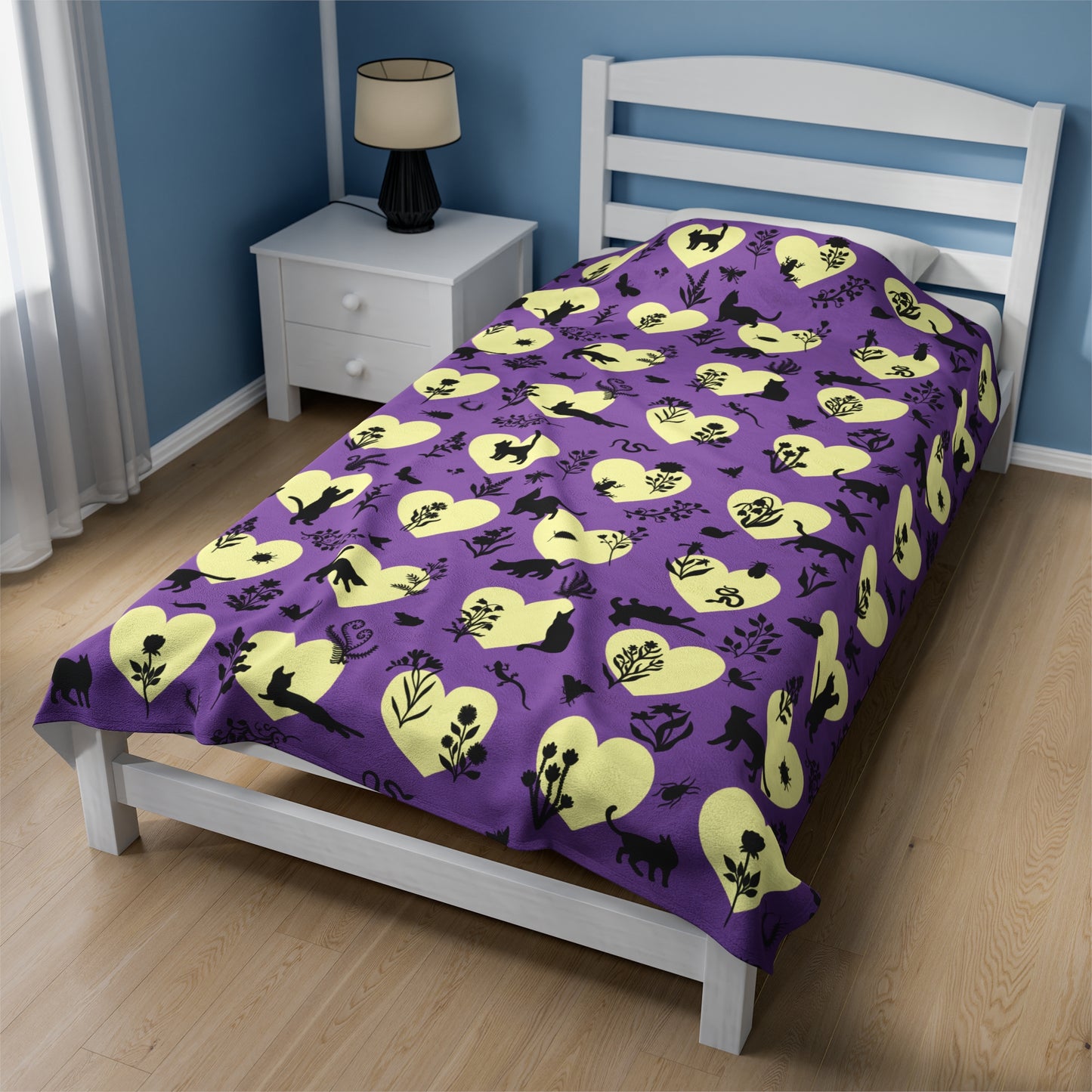 Adorable 'Heart Cats' Velveteen Plush Blanket, Purple&Yellow