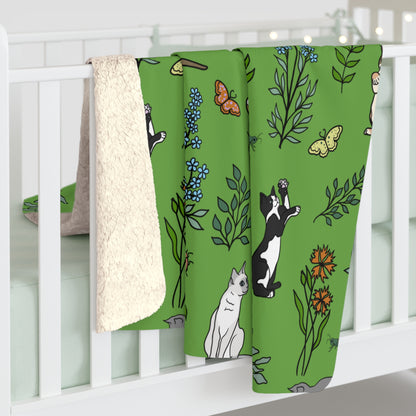 Cozy Spring Cats at Play Fleece Blanket in Grass Green, Super Soft, Floral Sherpa Throw, Perfect for Cat Lovers, Home Decor, Gift for Her