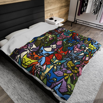 'Cozy Crowd' Velveteen Plush Blanket, Bold