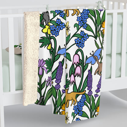 Luxurious, Super Soft Sherpa Fleece Blanket, Flower Garden Kitties