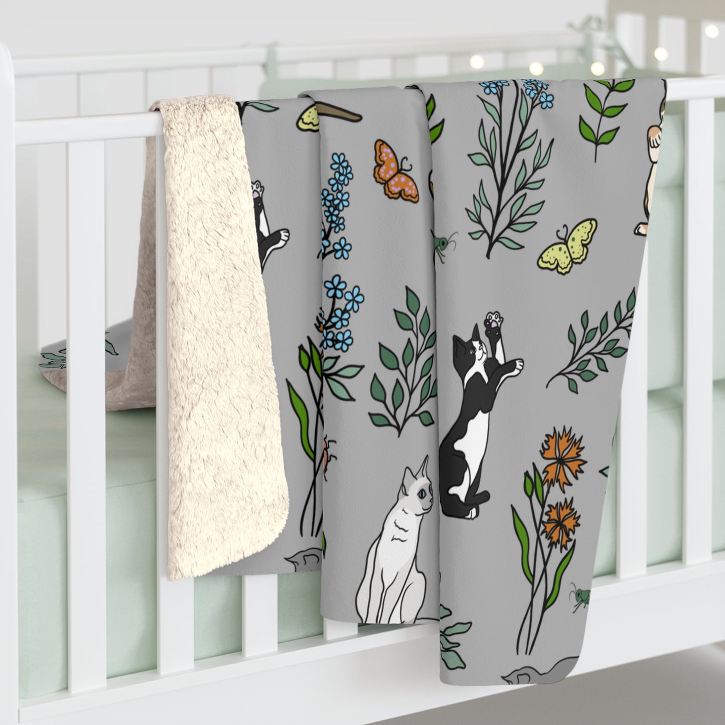 Cozy Spring Cats at Play Fleece Blanket in Grey, Floral Sherpa Throw, Perfect for Cat Lovers, Home Decor, Gift for Her