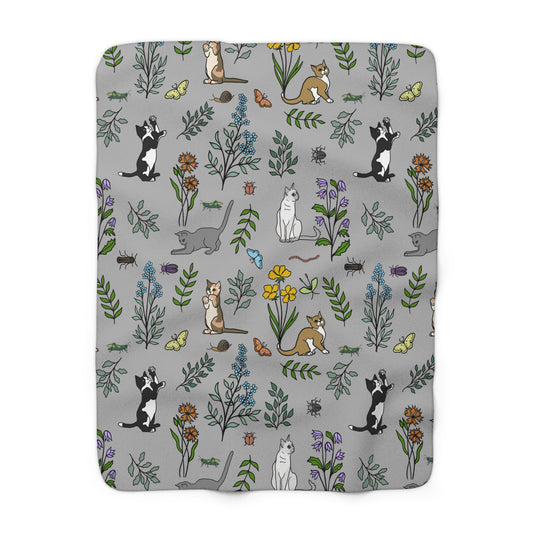 Cozy Spring Cats at Play Fleece Blanket in Grey, Floral Sherpa Throw, Perfect for Cat Lovers, Home Decor, Gift for Her