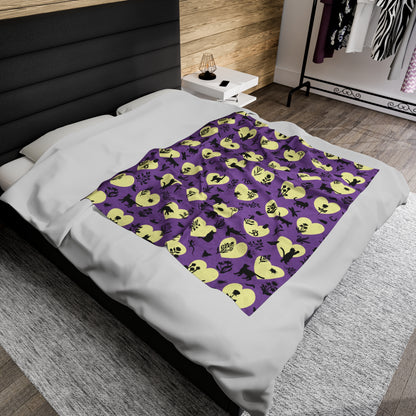 Adorable 'Heart Cats' Velveteen Plush Blanket, Purple&Yellow
