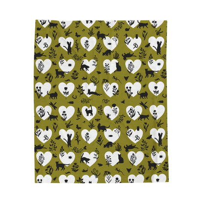 Adorable 'Heart Cats' Velveteen Plush Blanket, Olive