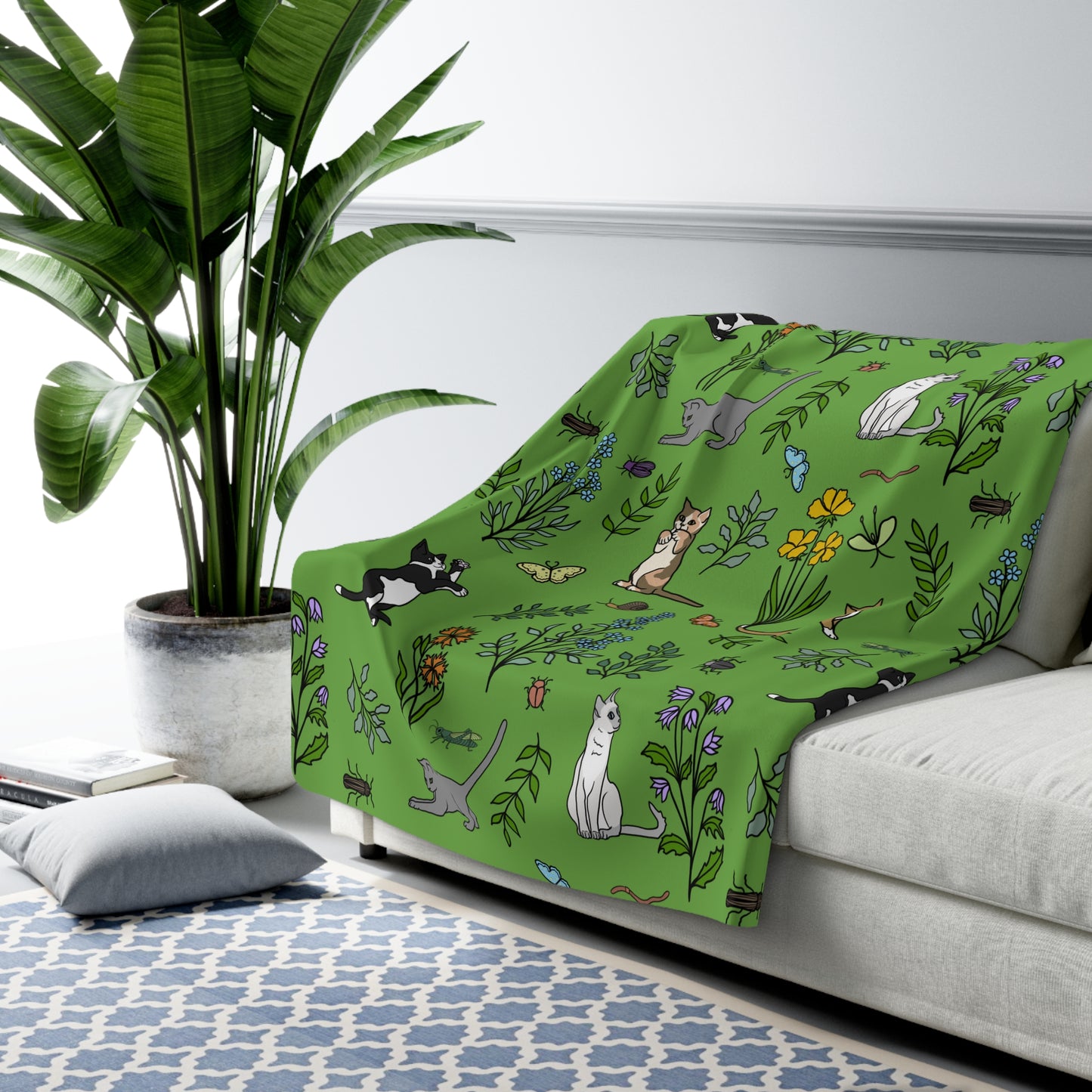 Cozy Spring Cats at Play Fleece Blanket in Grass Green, Super Soft, Floral Sherpa Throw, Perfect for Cat Lovers, Home Decor, Gift for Her