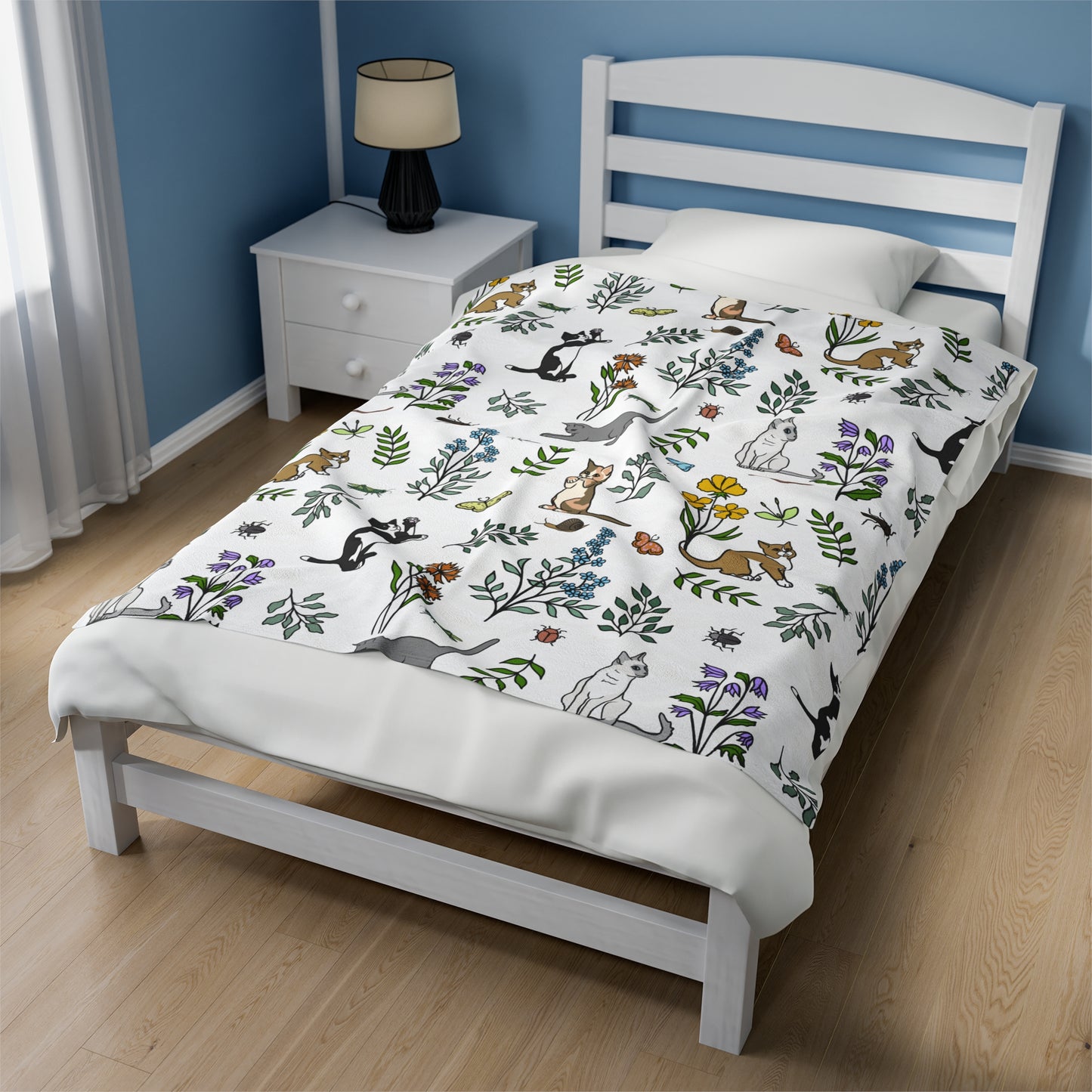 'Spring Cats' Velveteen Plush Blanket