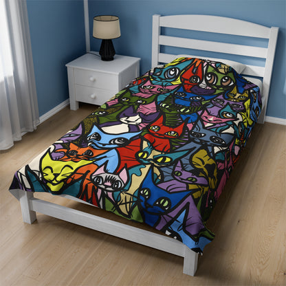 'Cozy Crowd' Velveteen Plush Blanket, Bold