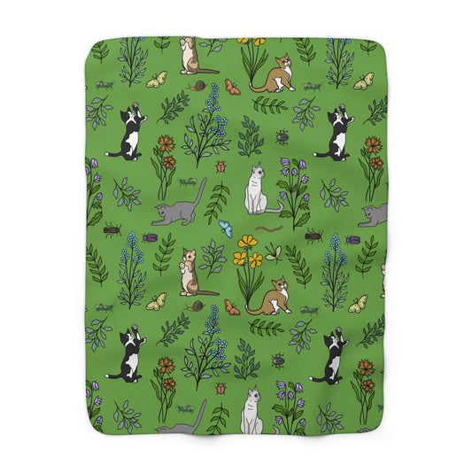 Cozy Spring Cats at Play Fleece Blanket in Grass Green, Super Soft, Floral Sherpa Throw, Perfect for Cat Lovers, Home Decor, Gift for Her